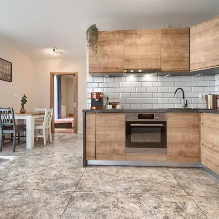 111 Stare Bulwary No 1 Apartman