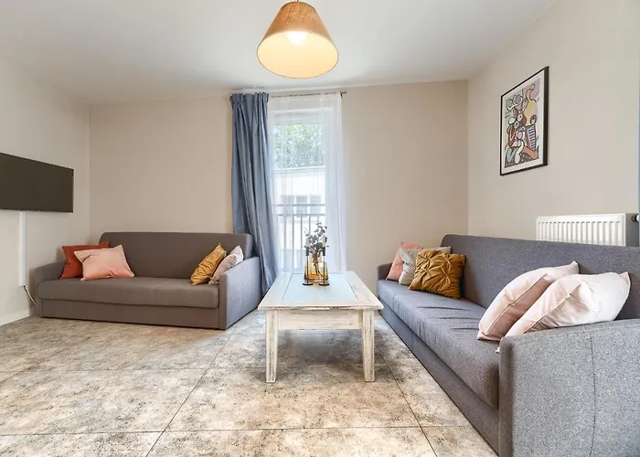 111 Stare Bulwary No 1 公寓